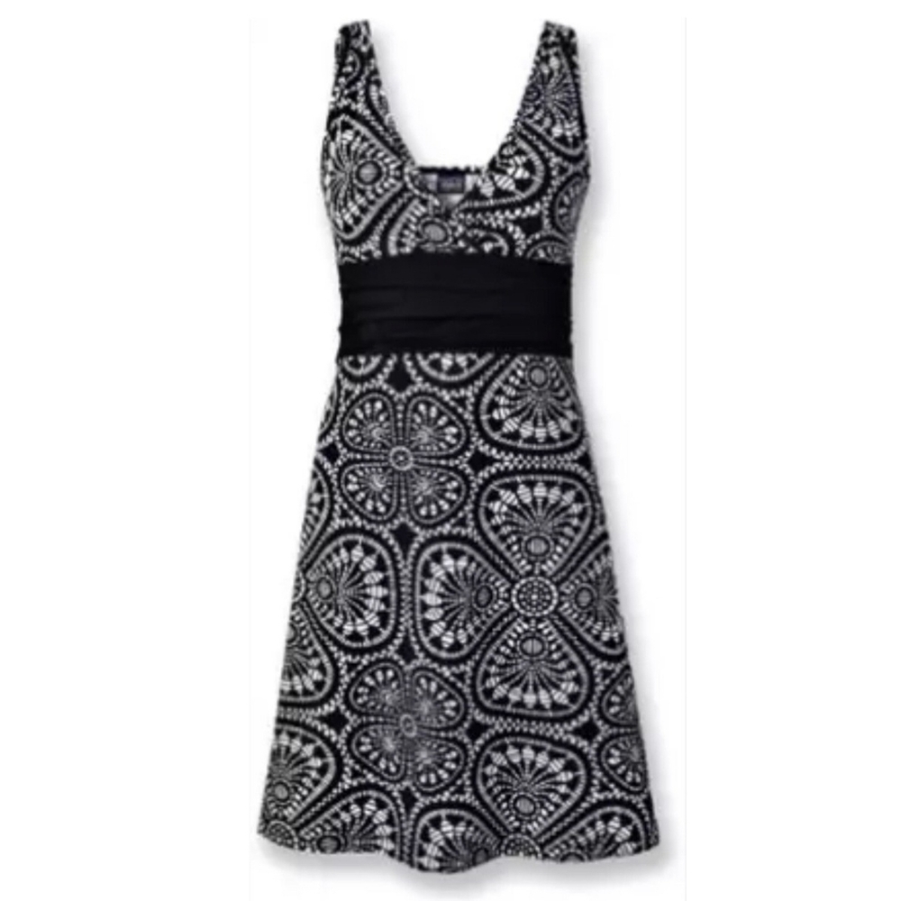 PATAGONIA Fit Flair Margot Dress Black White Geometric Mosaic Print Knit New - Picture 13 of 15